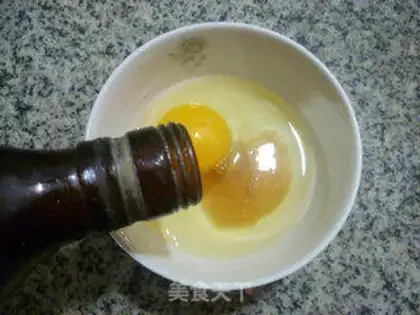 Make Eggs and rice step 1