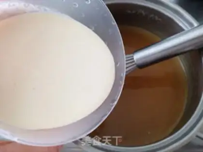 Make A cup of gingerbread house step 4