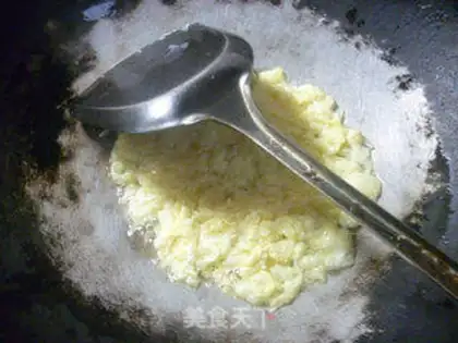 Make Eggs and rice step 3