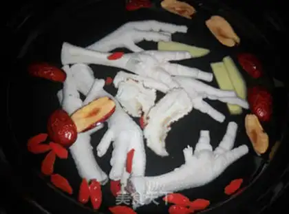 Make As a chicken