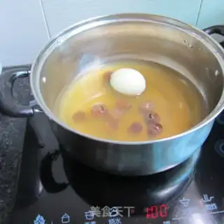 Make Round egg tea step 4