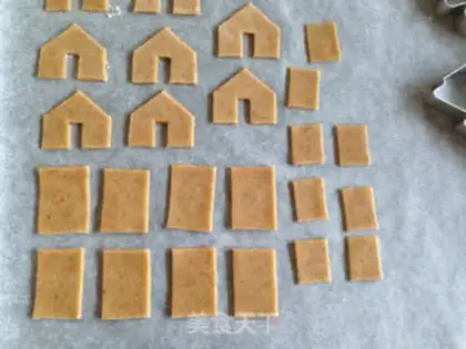 Make A cup of gingerbread house step 11