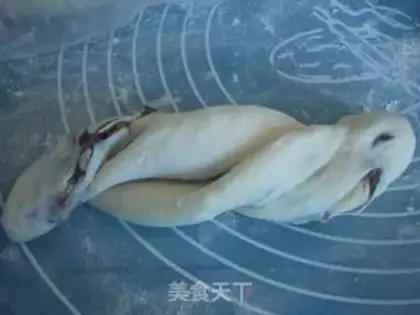 Make The red-tree bread step 15