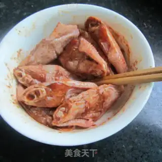 Make Spicy beer chicken wings step 2