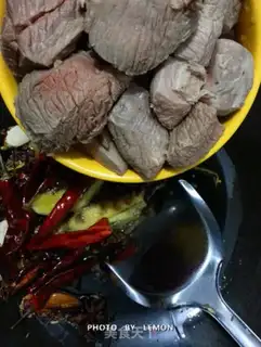 Make A lamb-cracker step 8