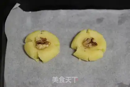Make Like a walnut of flowers step 5
