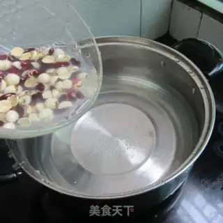 Make Red Bean Lotus step 2