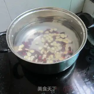 Make Red Bean Lotus step 3