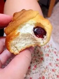 Make Cute bear cookies step 7