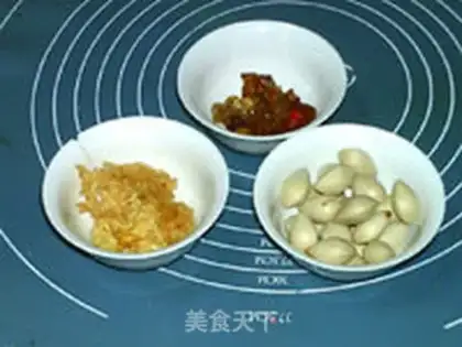Make Peach tarts and silver spoons step 0