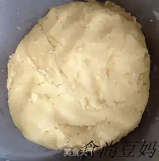 Make Christmas frosting cookies step 7