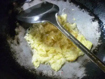 Make Double egg fried rice step 4