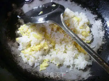 Make Double egg fried rice step 5