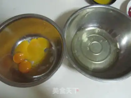 Make Rolling sugar and a cupcake step 1