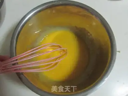 Make Rolling sugar and a cupcake step 2