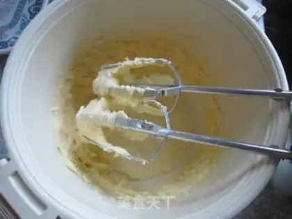 Make Christmas frosting cookies step 5