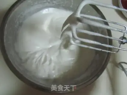 Make Rolling sugar and a cupcake step 4