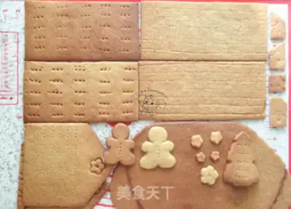 Make Christmas gingerbread house step 9