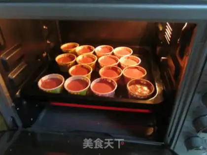 Make Rolling sugar and a cupcake step 9
