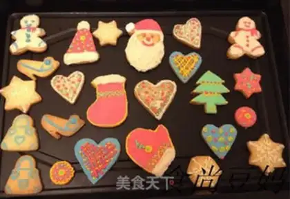 Make Christmas frosting cookies step 24
