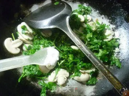 Make Scrambled mushrooms step 5