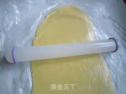 Make Christmas frosting cookies step 12