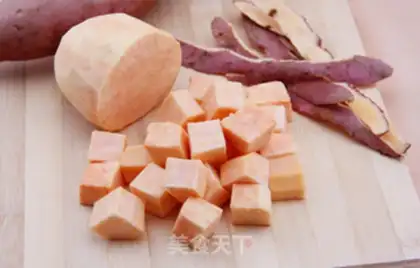 Make Gold onion shrimp rice potato balls step 1