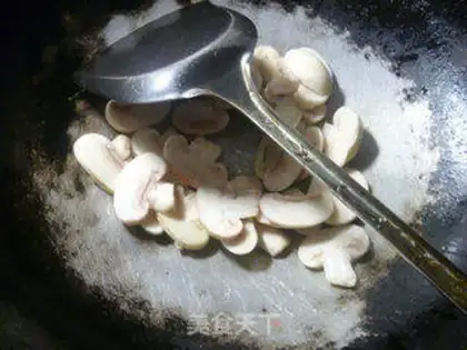 Make Scrambled mushroom tofu step 4