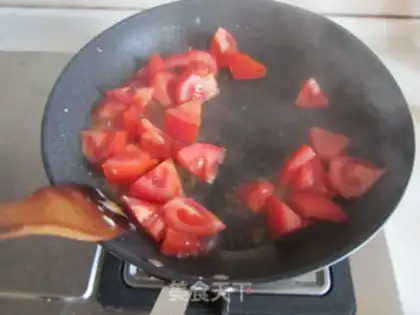 Make Tomato egg and rice powder step 5