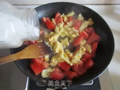 Make Tomato egg and rice powder step 7