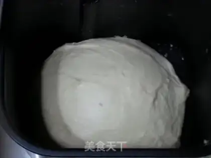 Make Old soft sesame bread step 3