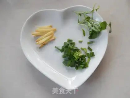 Make Blue radish fishball soup step 2