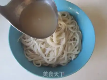 Make Tomato egg and rice powder step 12