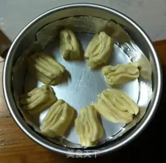 Make Tore bread with your hands step 10