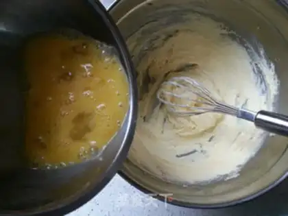 Make Chocolate almond crackers step 2