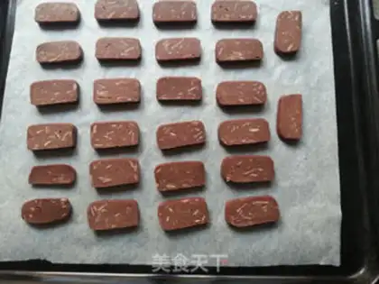 Make Chocolate almond crackers step 8