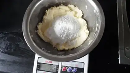 Make Classic cheesecake step 1
