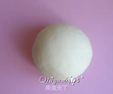 Make Egg crown toast step 2
