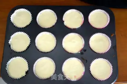 Make Christmas cupcakes step 6