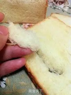 Make Egg crown toast step 10