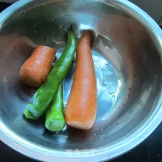Make Dry pepper carrots step 0