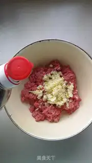 Make Celtic beef buns step 3