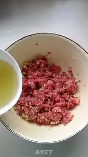 Make Celtic beef buns step 5