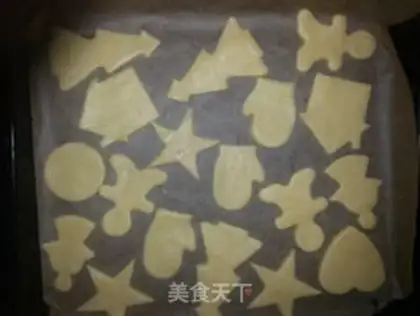 Make Christmas frosting cookies step 7