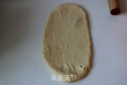 Make A melon pine roll step 4