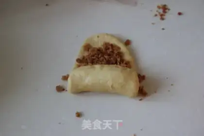 Make A melon pine roll step 6