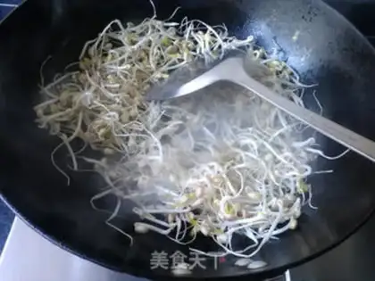 Make Green bean sprouts step 2