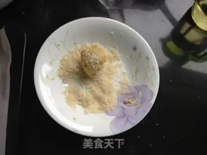 Make Potato mashed walnut balls step 5