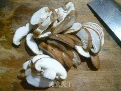 Make Snowbread peppers and fried mushrooms step 1
