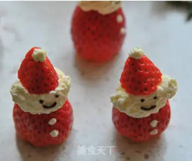 Make Snowview Santa cake step 8